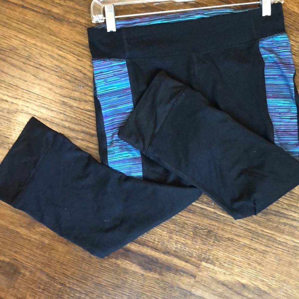Lightweight Champion Cropped leggings size M